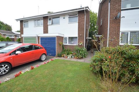 3 bedroom semi-detached house to rent, Donnington Close, Redditch, Worcestershire, B98