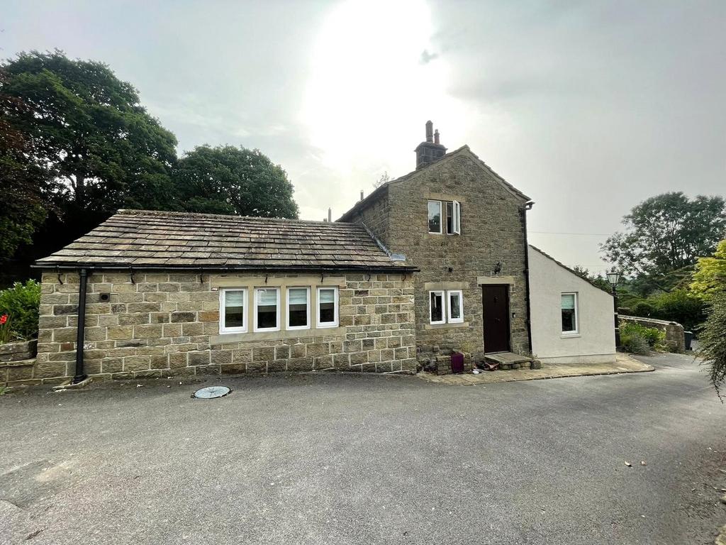 Spring Lane, Eldwick, Bingley, West Yorkshire, UK, BD16 4 bed house £