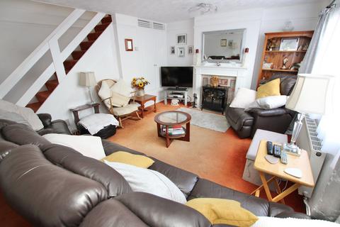 7 Florida Close, Dover, CT16 2BA
