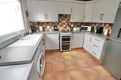 7 Florida Close, Dover, CT16 2BA
