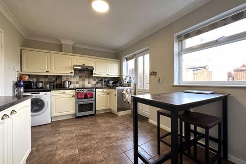 26 Gordon Drive, Tipton, DY4 7LZ