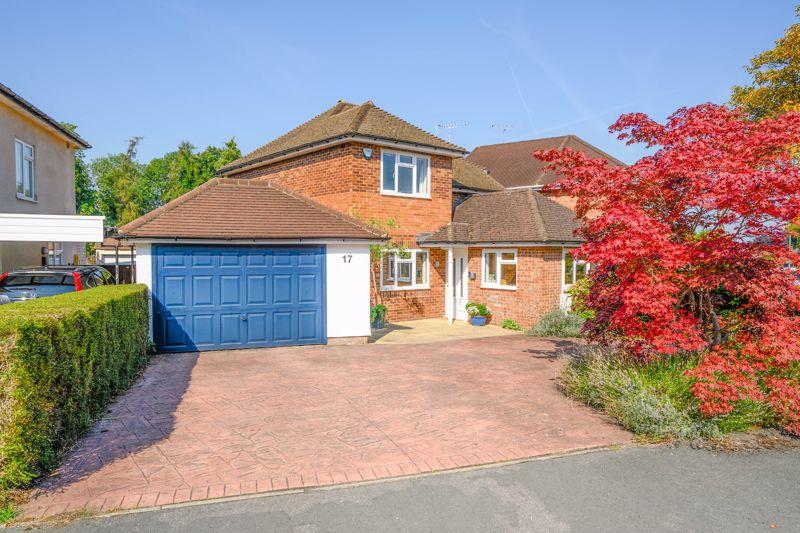 Hawkwood Rise, Bookham 4 bed detached house for sale £815,000