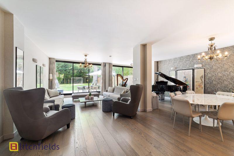 Rowan Walk, Hampstead Garden Suburb, N2 5 bed detached house for sale