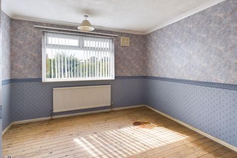 59 Hatch Gardens, Tadworth, KT20 5LD
