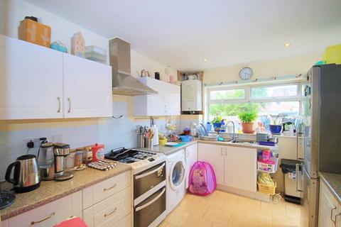 85 Cornwall Avenue, Southall, UB1 2TQ