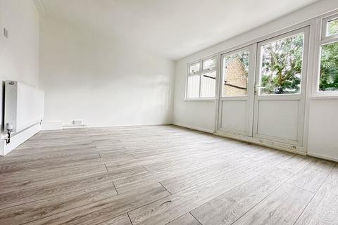 undefined, London Road, Romford