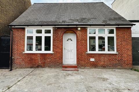 undefined, London Road, Romford