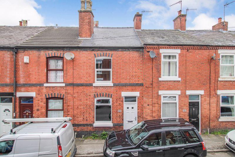 Grove Street, Leek, ST13 2 bed terraced house £600 pcm (£138 pw)