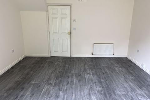 3 bedroom terraced house to rent, Bishops Walk, Donnington, Telford TF2 7HP
