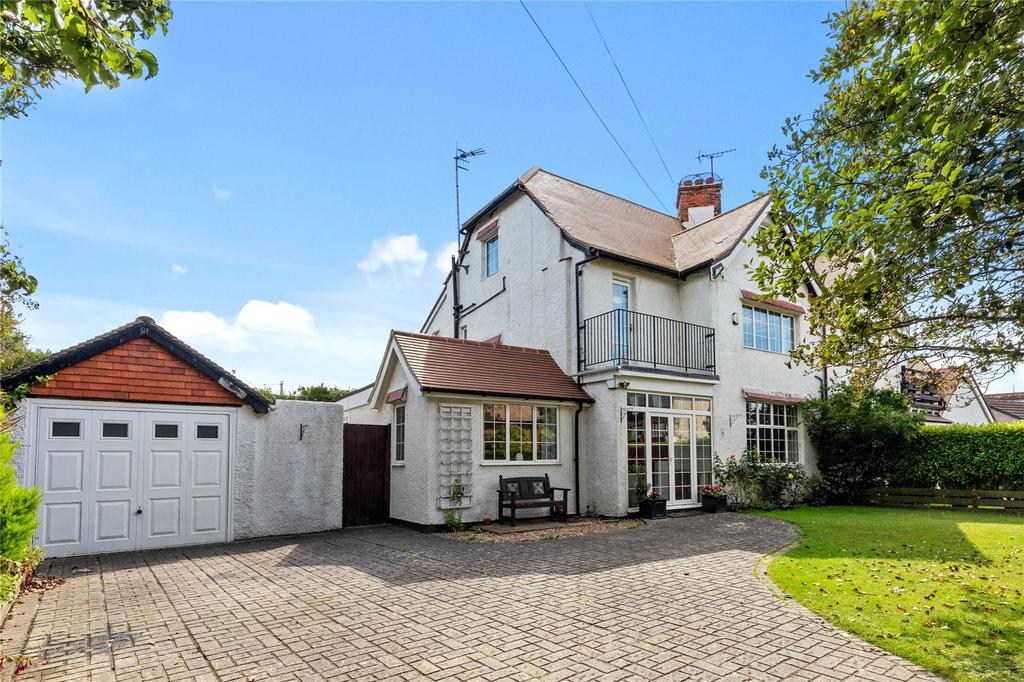 Willowhayne Crescent, East Preston... 4 bed semidetached house £825,000