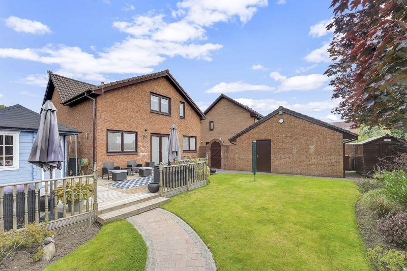 21 Hawkhill Drive, Stevenston, KA20 3DF 4 bed detached villa £235,000