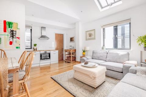 2 bedroom apartment for sale - The Pavement, Clapham