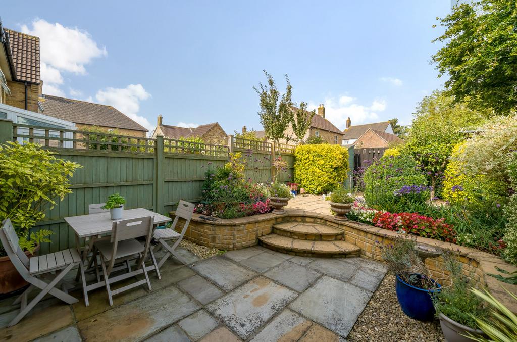 Granville Way, Sherborne, DT9 3 bed terraced house for sale £285,000