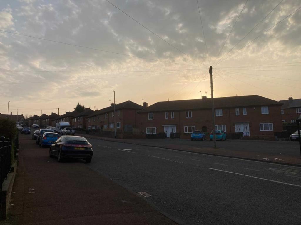 Hendon Rd, Gateshead NE8 2 bed semidetached house £650 pcm (£150 pw)