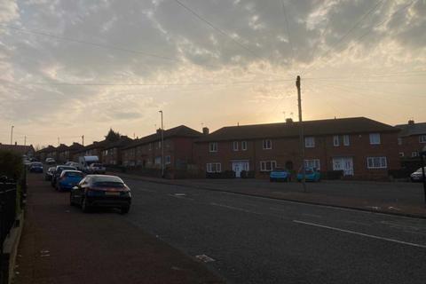 2 bedroom semi-detached house to rent, Hendon Rd, Gateshead NE8