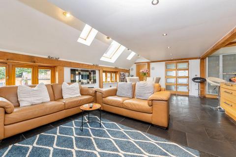 4 bedroom barn conversion for sale, Sand Lane, Silsoe, Bedfordshire, MK45 4QR