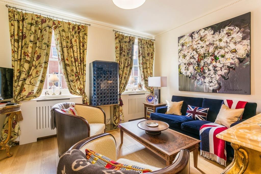 Drawing Room/Bedroom