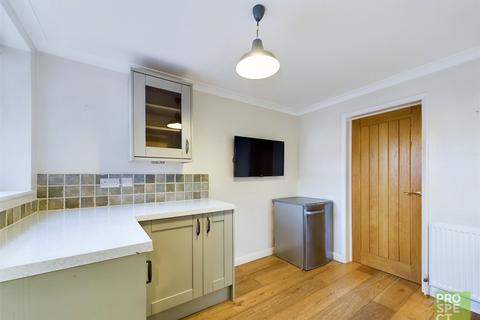 22 Brookside, Wokingham, RG41 2SU
