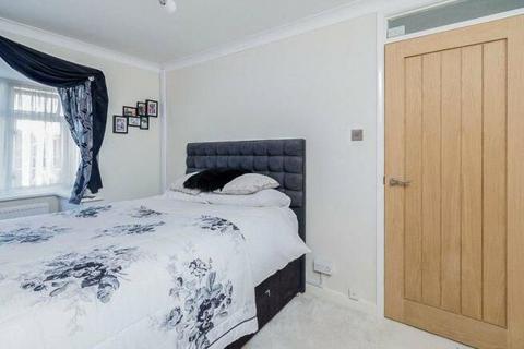 3 bedroom bungalow for sale, Penshurst Close, New Barn, Longfield, Kent, DA3