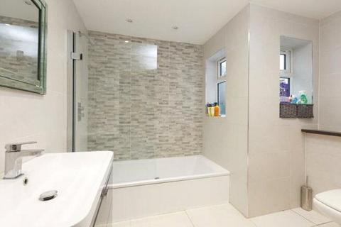 9 Penshurst Close, Longfield, DA3 7LN