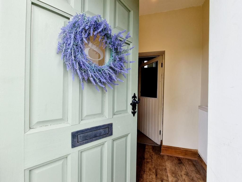 Cutlers Hall Road, Consett 3 bed cottage £185,000