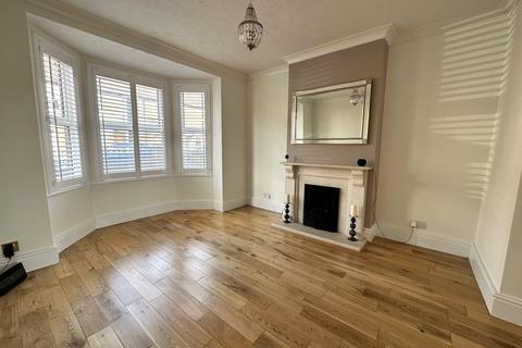 17 Brooklands Road, Bletchley, Milton Keynes, MK2 2RH