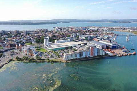 2 bedroom apartment for sale, Lifeboat Quay, Poole, BH15