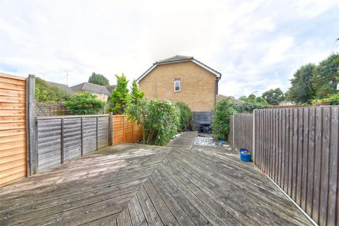 7 Martock Gardens, London, N11 3GH