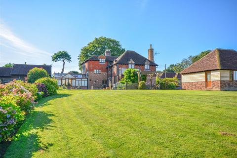 5 bedroom detached house for sale, Whatlington Road, Battle