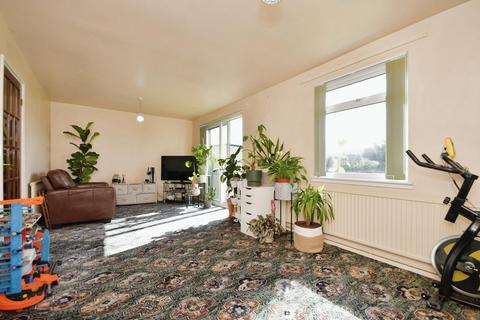18 Fairbarn Way, Sheffield, S6 5QE
