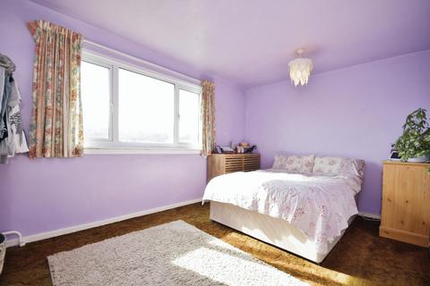 18 Fairbarn Way, Sheffield, S6 5QE