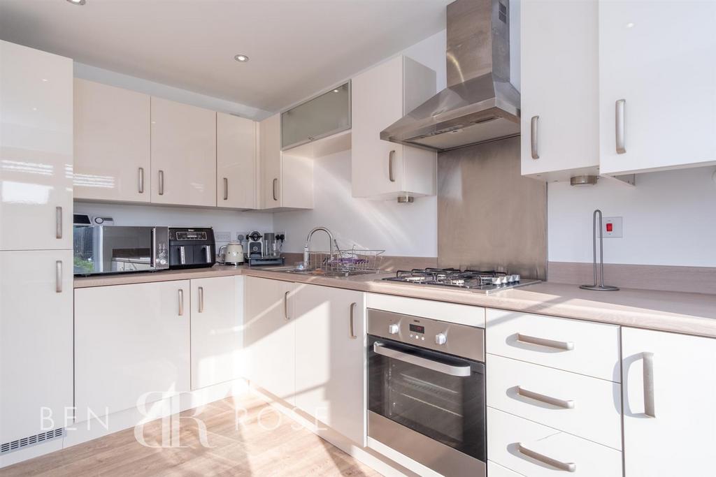 Atlantean Drive, Leyland 3 bed semidetached house £1,095 pcm (£253 pw)