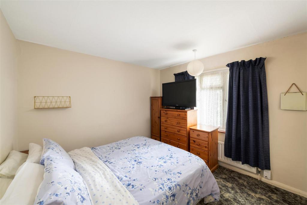 108 Park Lane East internals3.jpg