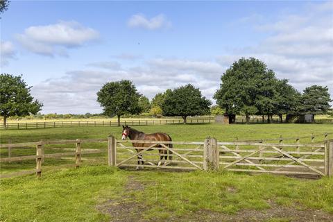 4 bedroom equestrian property for sale, Horsell Common, Woking, Surrey, GU21
