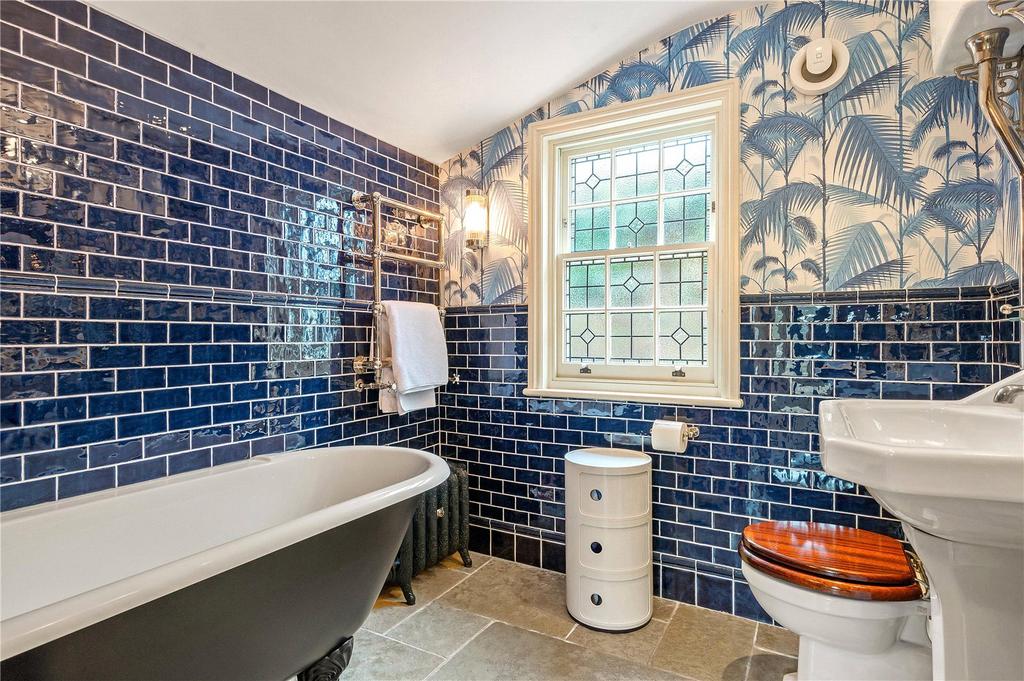 Main Bathroom