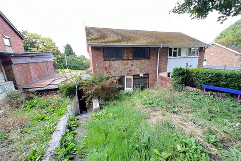 10 Derwent Close, Pensnett, Brierley Hill, DY5 4QA