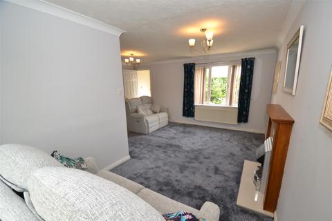 2 bedroom apartment for sale, Bewick Court, Clayton Heights, Bradford