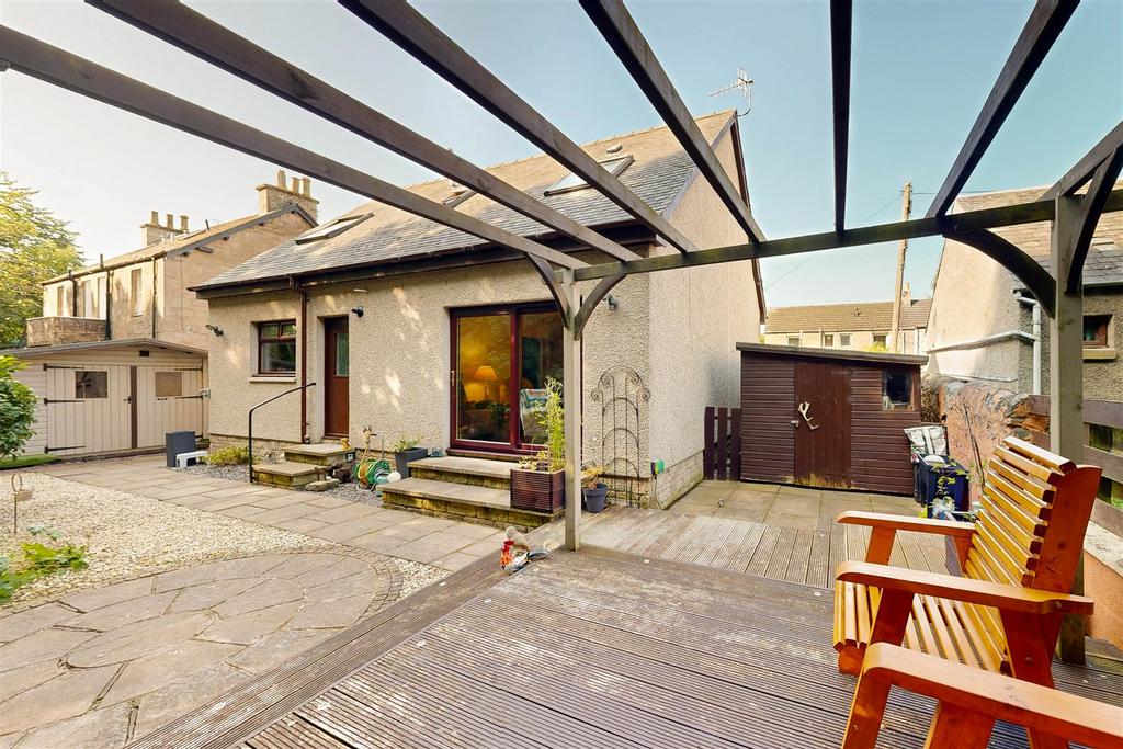 Perth Road, Scone, Perth 3 bed detached house for sale £235,000