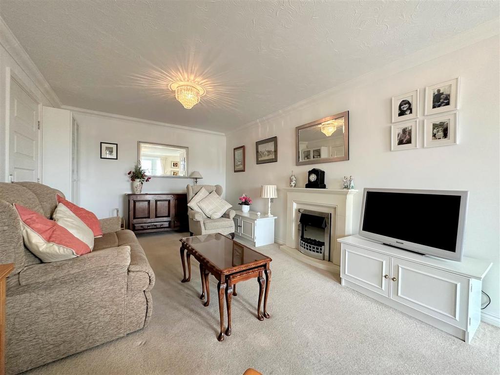 Living Area Aspect 2