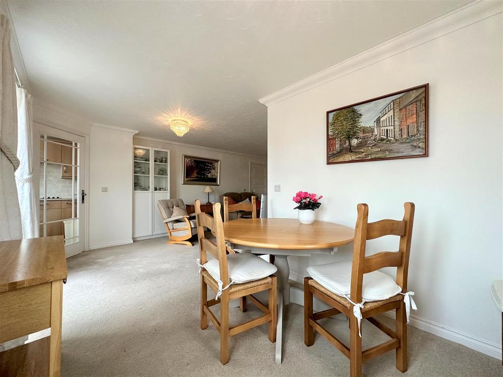 Dining Area Aspect 2