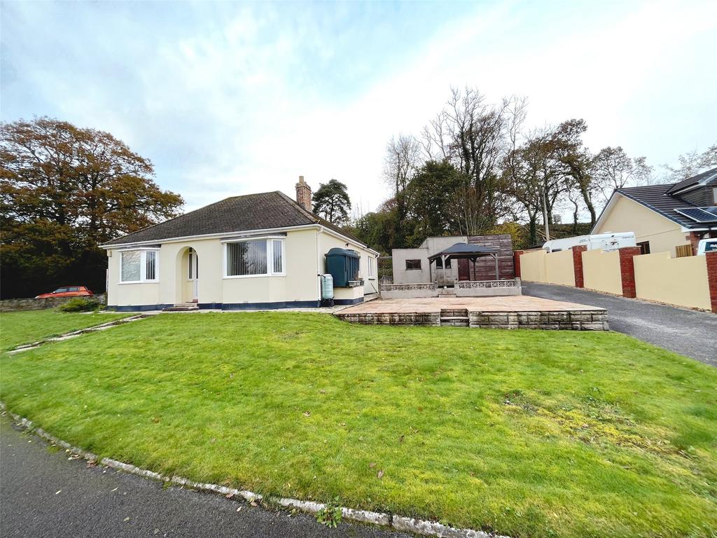 Halgavor Road, Bodmin, Cornwall, PL31 3 bed bungalow for sale £350,000