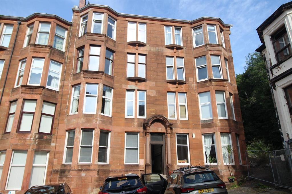 Ashburn Gate, Gourock 2 bed flat £700 pcm (£162 pw)