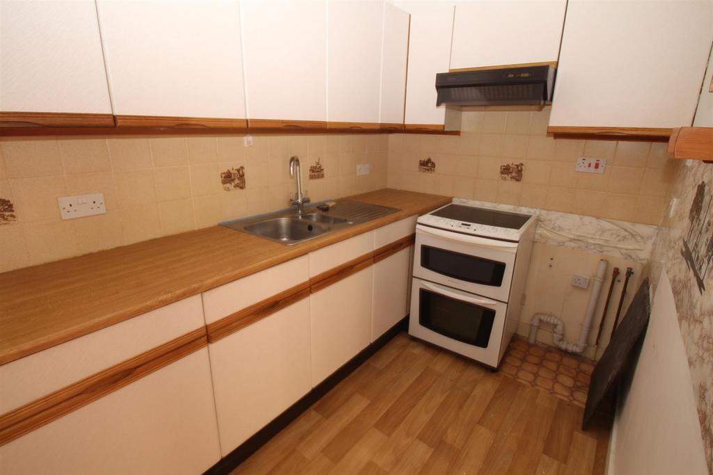 Ashburn Gate, Gourock 2 bed flat £700 pcm (£162 pw)