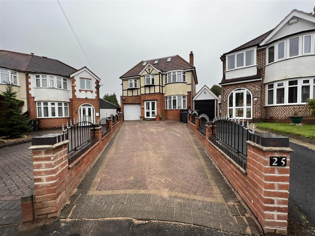 Northolt Grove, Great Barr, Birmingham 5 bed detached house for sale