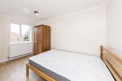 3 bedroom apartment to rent - Compton Street, London, EC1V