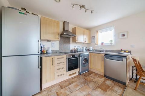 1 bedroom flat for sale, Hut Farm Place, Chandler's Ford