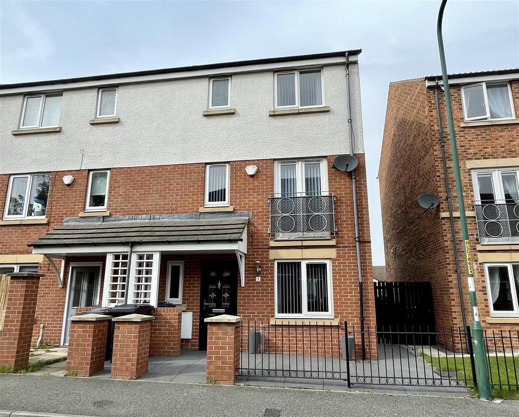 Strathmore Gardens, South Shields 5 bed semidetached house for sale