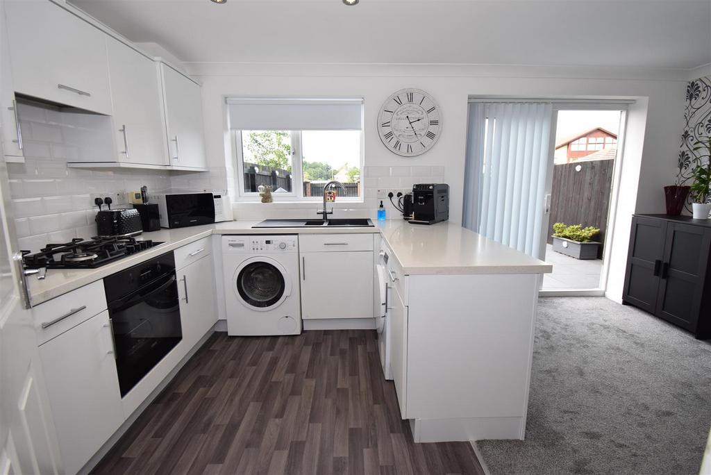 Strathmore Gardens, South Shields 5 bed semidetached house for sale