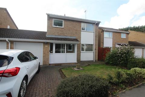 3 bedroom link detached house for sale - Ixworth Close, Eye, Peterborough