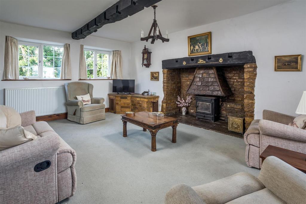 Rookery Lane, Newbold On Stour 3 bed character property for sale £425,000